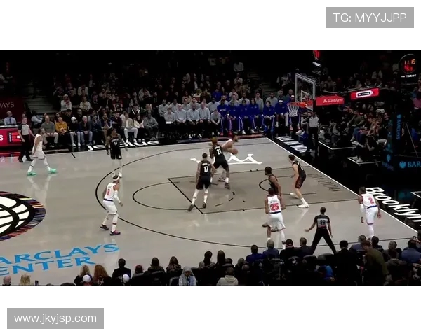 尼克斯与篮网激战正酣 纽约德比再掀高潮两队争锋暗藏悬念